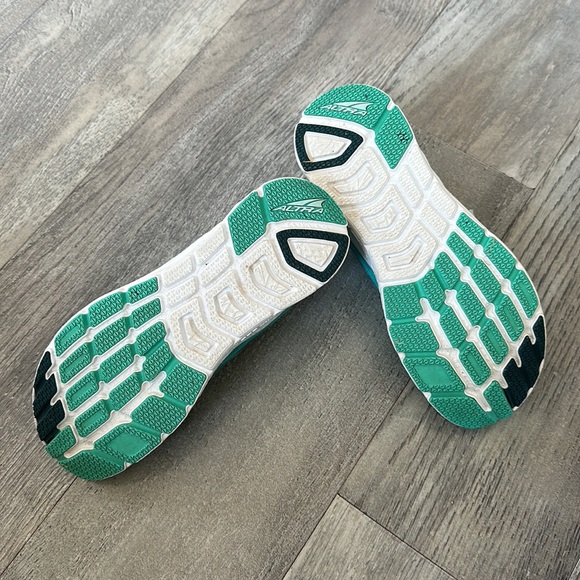 Altra Rivera Running Shoes - Picture 4 of 8